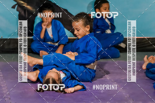 Buy your photos of the eventApresenta��o de Capoeira e Ju Jitsu 2019 on Fotop