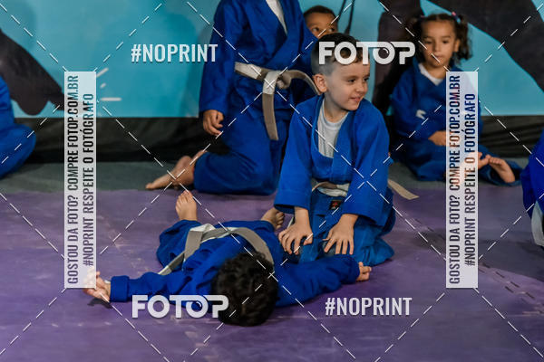 Buy your photos of the eventApresenta��o de Capoeira e Ju Jitsu 2019 on Fotop
