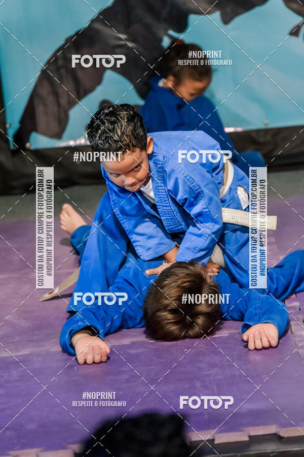 Buy your photos of the eventApresenta��o de Capoeira e Ju Jitsu 2019 on Fotop