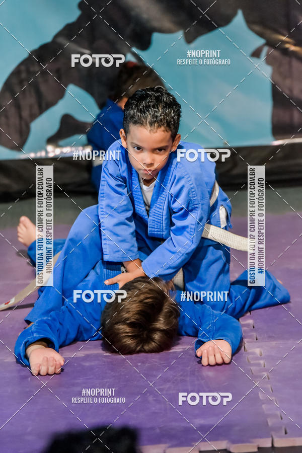 Buy your photos of the eventApresenta��o de Capoeira e Ju Jitsu 2019 on Fotop