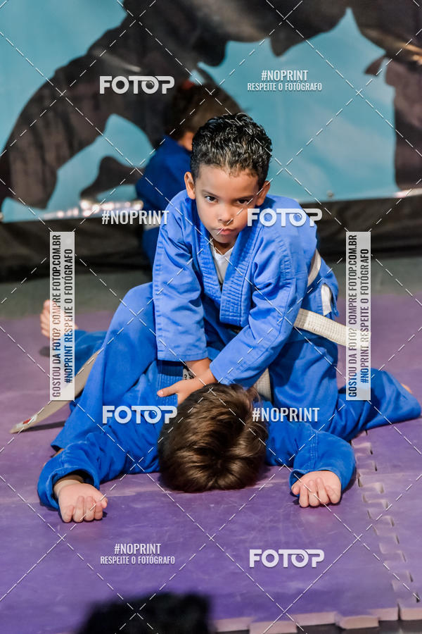 Buy your photos of the eventApresenta��o de Capoeira e Ju Jitsu 2019 on Fotop
