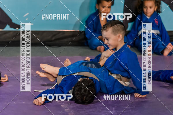 Buy your photos of the eventApresenta��o de Capoeira e Ju Jitsu 2019 on Fotop