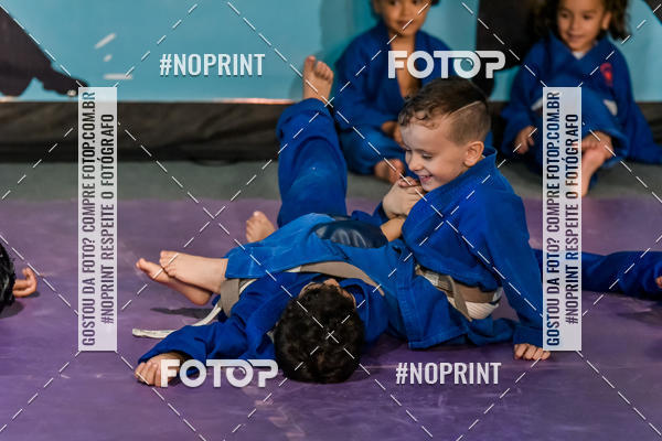 Buy your photos of the eventApresenta��o de Capoeira e Ju Jitsu 2019 on Fotop