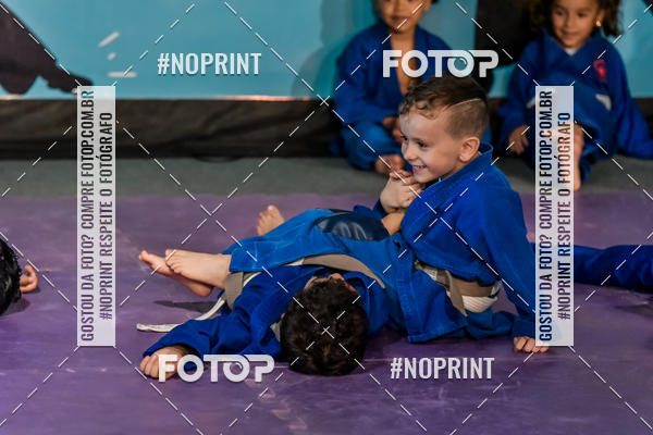 Buy your photos of the eventApresenta��o de Capoeira e Ju Jitsu 2019 on Fotop