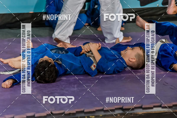 Buy your photos of the eventApresenta��o de Capoeira e Ju Jitsu 2019 on Fotop