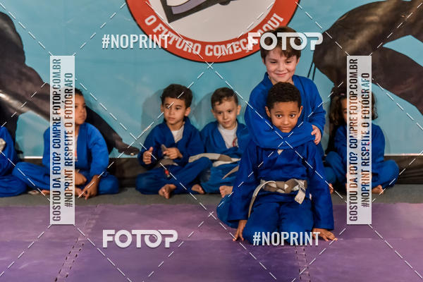 Buy your photos of the eventApresenta��o de Capoeira e Ju Jitsu 2019 on Fotop