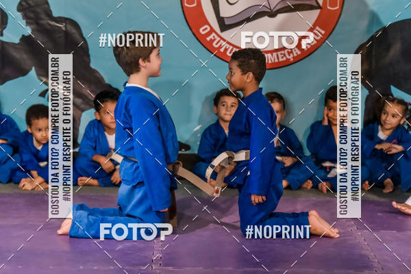 Buy your photos of the eventApresenta��o de Capoeira e Ju Jitsu 2019 on Fotop