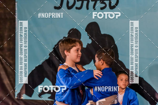 Buy your photos of the eventApresenta��o de Capoeira e Ju Jitsu 2019 on Fotop