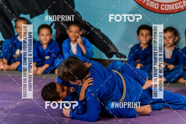 Buy your photos of the eventApresenta��o de Capoeira e Ju Jitsu 2019 on Fotop