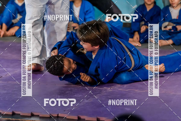 Buy your photos of the eventApresenta��o de Capoeira e Ju Jitsu 2019 on Fotop