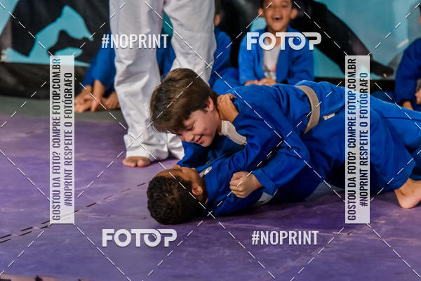Buy your photos of the eventApresenta��o de Capoeira e Ju Jitsu 2019 on Fotop
