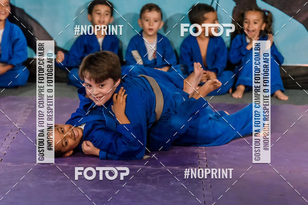 Buy your photos of the eventApresenta��o de Capoeira e Ju Jitsu 2019 on Fotop