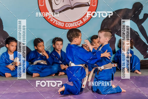 Buy your photos of the eventApresenta��o de Capoeira e Ju Jitsu 2019 on Fotop
