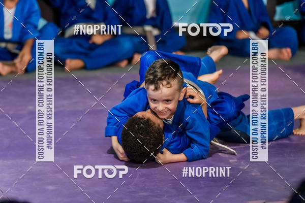 Buy your photos of the eventApresenta��o de Capoeira e Ju Jitsu 2019 on Fotop