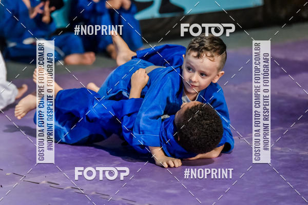 Buy your photos of the eventApresenta��o de Capoeira e Ju Jitsu 2019 on Fotop