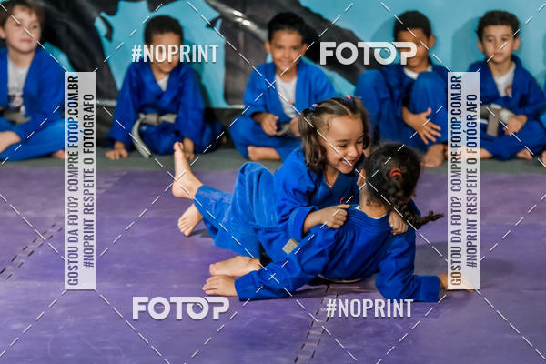 Buy your photos of the eventApresenta��o de Capoeira e Ju Jitsu 2019 on Fotop