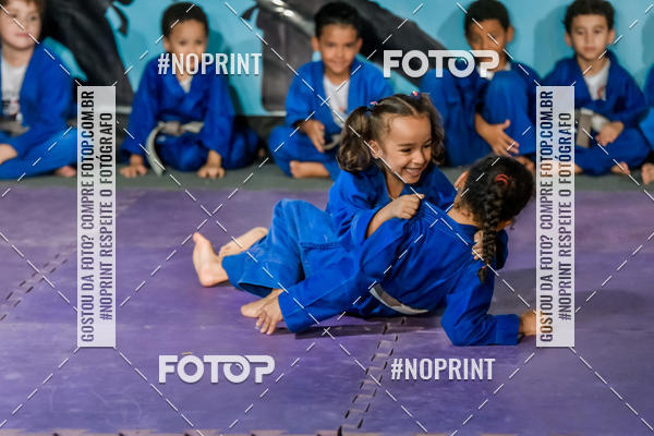 Buy your photos of the eventApresenta��o de Capoeira e Ju Jitsu 2019 on Fotop