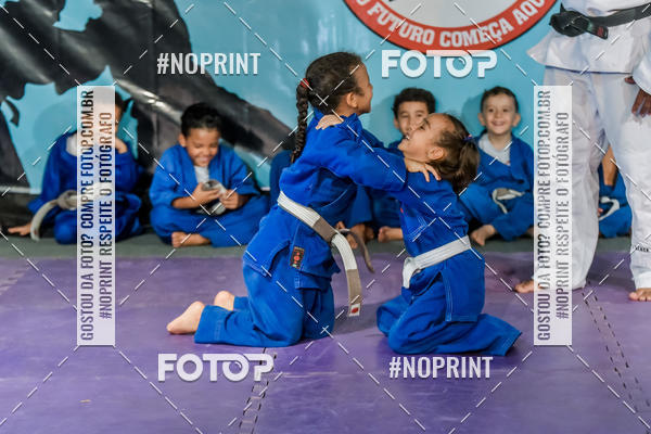 Buy your photos of the eventApresenta��o de Capoeira e Ju Jitsu 2019 on Fotop