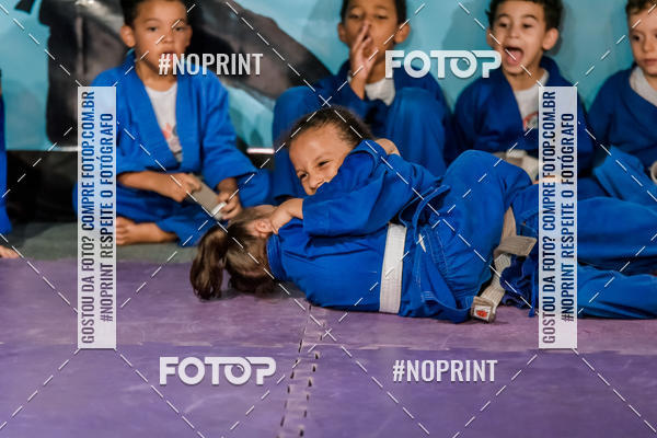 Buy your photos of the eventApresenta��o de Capoeira e Ju Jitsu 2019 on Fotop