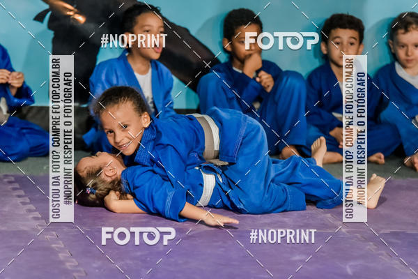 Buy your photos of the eventApresenta��o de Capoeira e Ju Jitsu 2019 on Fotop