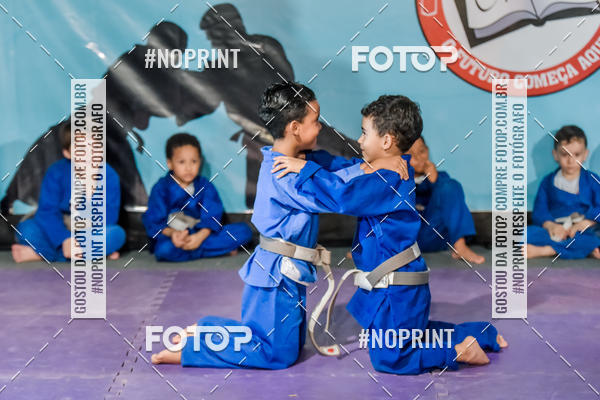 Buy your photos of the eventApresenta��o de Capoeira e Ju Jitsu 2019 on Fotop