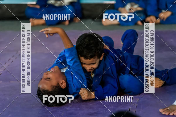 Buy your photos of the eventApresenta��o de Capoeira e Ju Jitsu 2019 on Fotop