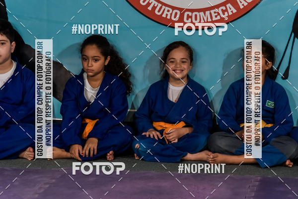 Buy your photos of the eventApresenta��o de Capoeira e Ju Jitsu 2019 on Fotop