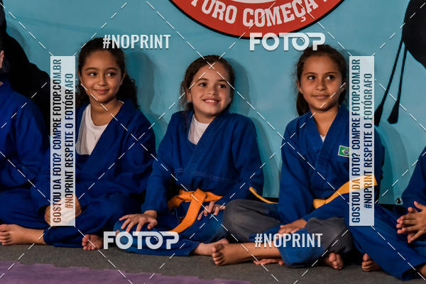Buy your photos of the eventApresenta��o de Capoeira e Ju Jitsu 2019 on Fotop