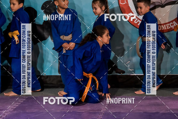 Buy your photos of the eventApresenta��o de Capoeira e Ju Jitsu 2019 on Fotop