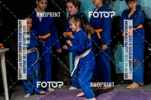Buy your photos of the eventApresenta��o de Capoeira e Ju Jitsu 2019 on Fotop