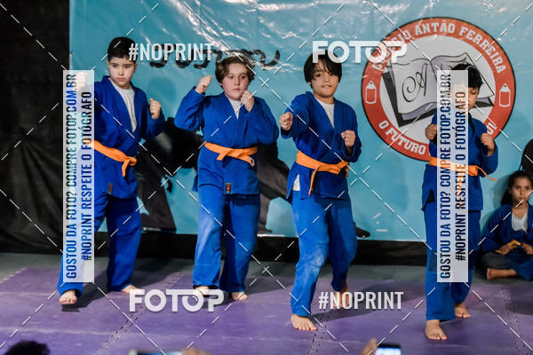 Buy your photos of the eventApresenta��o de Capoeira e Ju Jitsu 2019 on Fotop
