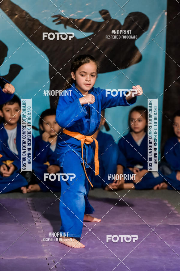 Buy your photos of the eventApresenta��o de Capoeira e Ju Jitsu 2019 on Fotop