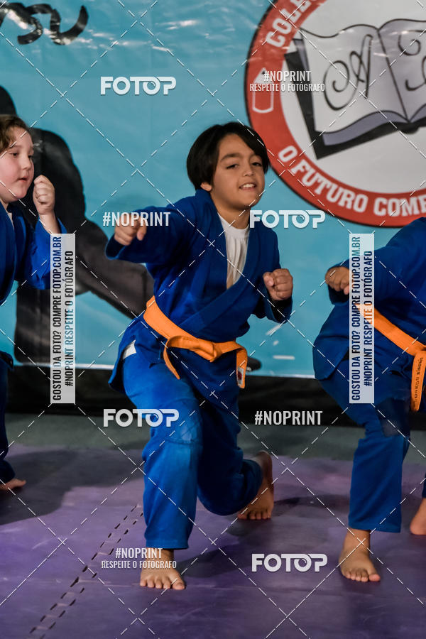 Buy your photos of the eventApresenta��o de Capoeira e Ju Jitsu 2019 on Fotop