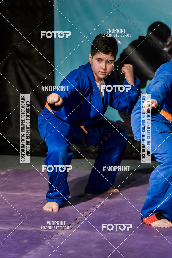 Buy your photos of the eventApresenta��o de Capoeira e Ju Jitsu 2019 on Fotop