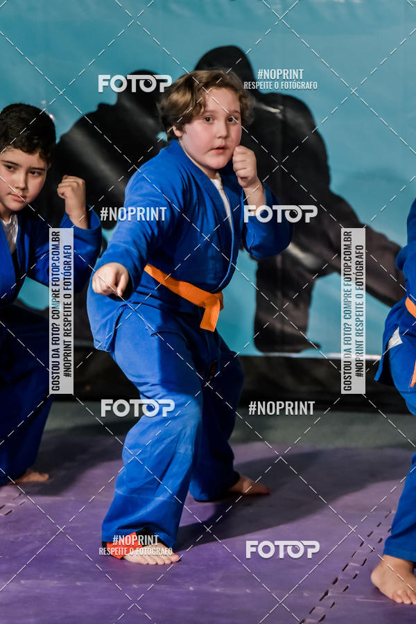 Buy your photos of the eventApresenta��o de Capoeira e Ju Jitsu 2019 on Fotop