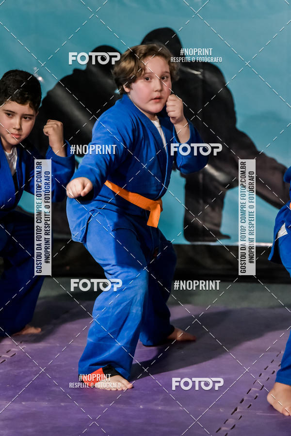 Buy your photos of the eventApresenta��o de Capoeira e Ju Jitsu 2019 on Fotop