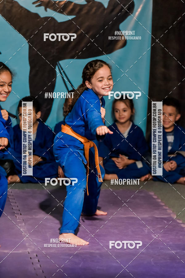Buy your photos of the eventApresenta��o de Capoeira e Ju Jitsu 2019 on Fotop