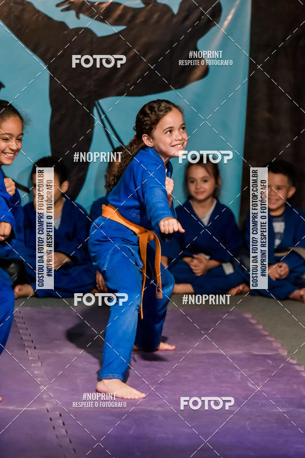 Buy your photos of the eventApresenta��o de Capoeira e Ju Jitsu 2019 on Fotop