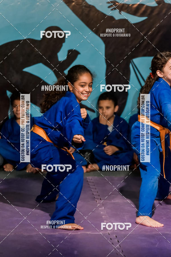 Buy your photos of the eventApresenta��o de Capoeira e Ju Jitsu 2019 on Fotop