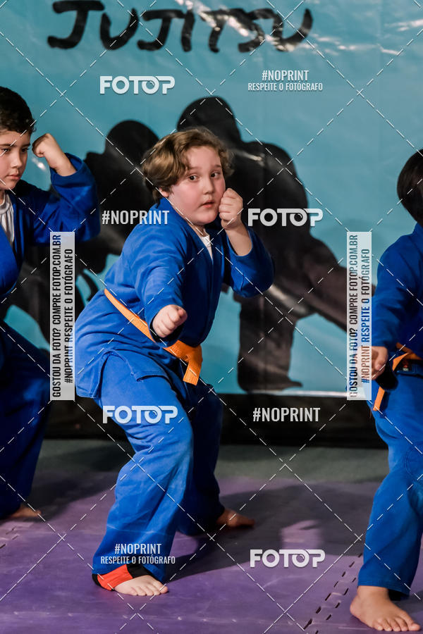 Buy your photos of the eventApresenta��o de Capoeira e Ju Jitsu 2019 on Fotop