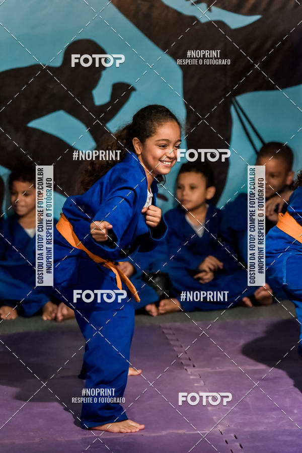 Buy your photos of the eventApresenta��o de Capoeira e Ju Jitsu 2019 on Fotop