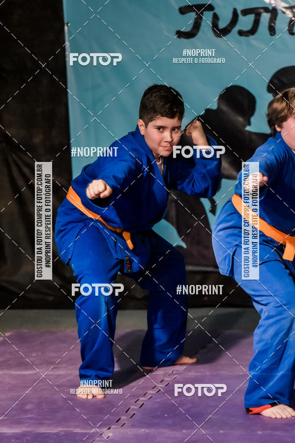 Buy your photos of the eventApresenta��o de Capoeira e Ju Jitsu 2019 on Fotop