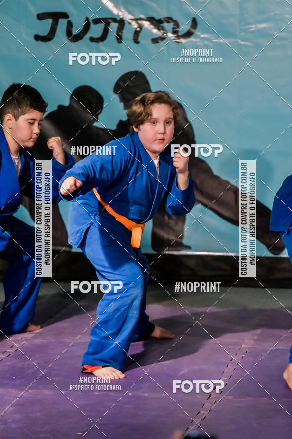 Buy your photos of the eventApresenta��o de Capoeira e Ju Jitsu 2019 on Fotop