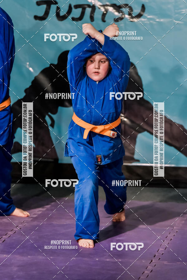 Buy your photos of the eventApresenta��o de Capoeira e Ju Jitsu 2019 on Fotop