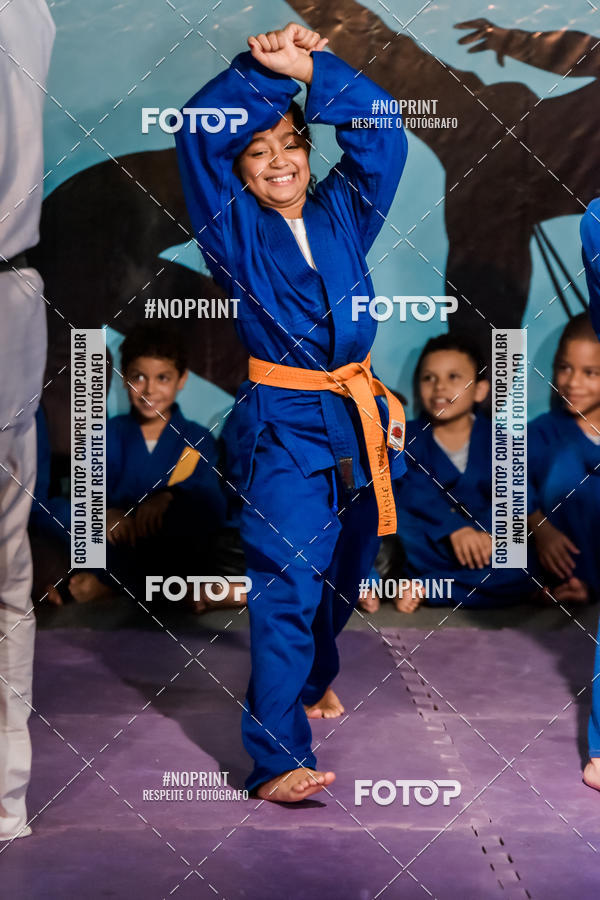 Buy your photos of the eventApresenta��o de Capoeira e Ju Jitsu 2019 on Fotop