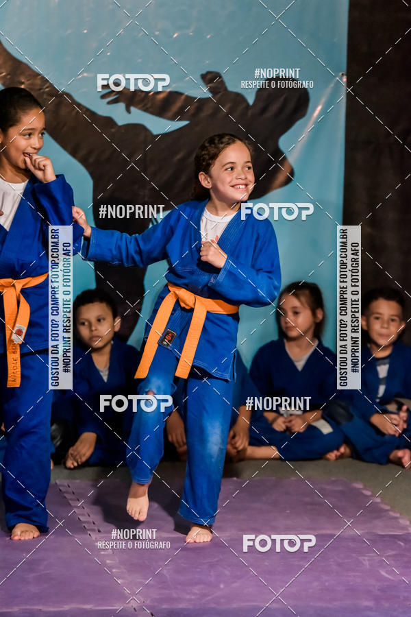 Buy your photos of the eventApresenta��o de Capoeira e Ju Jitsu 2019 on Fotop