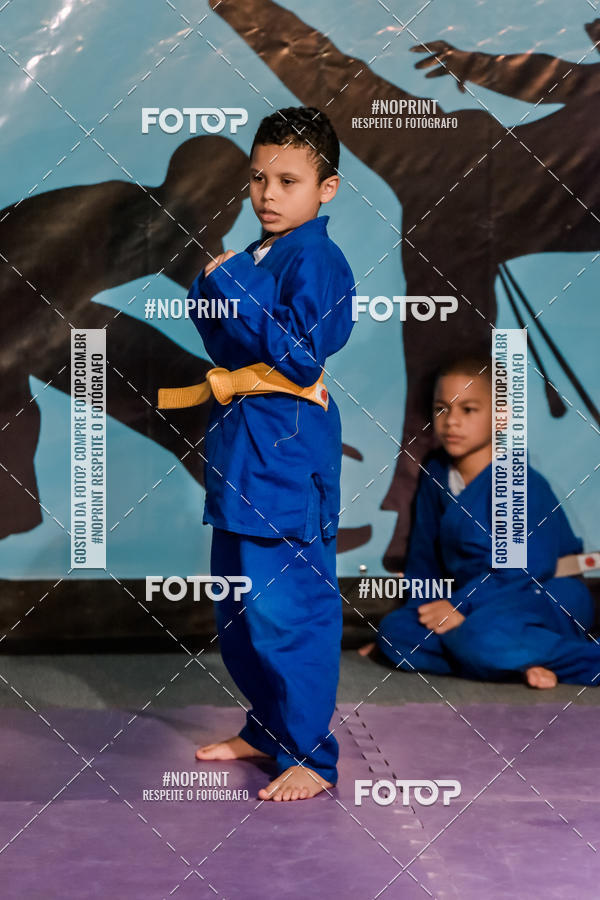 Buy your photos of the eventApresenta��o de Capoeira e Ju Jitsu 2019 on Fotop