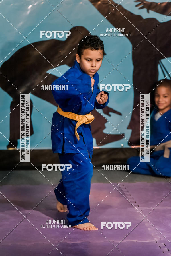 Buy your photos of the eventApresenta��o de Capoeira e Ju Jitsu 2019 on Fotop