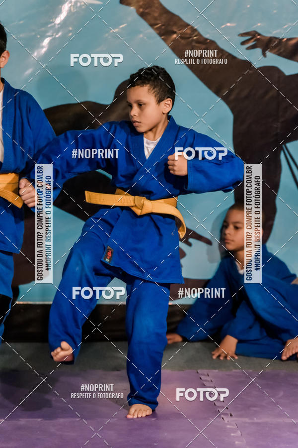 Buy your photos of the eventApresenta��o de Capoeira e Ju Jitsu 2019 on Fotop