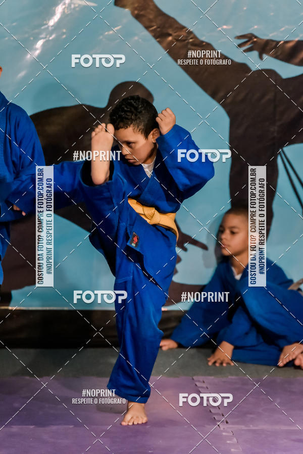 Buy your photos of the eventApresenta��o de Capoeira e Ju Jitsu 2019 on Fotop